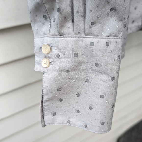 Vintage Jaegar grey blouse Size approx . 6-8. No visible flaws or wear. - Picture 6 of 8